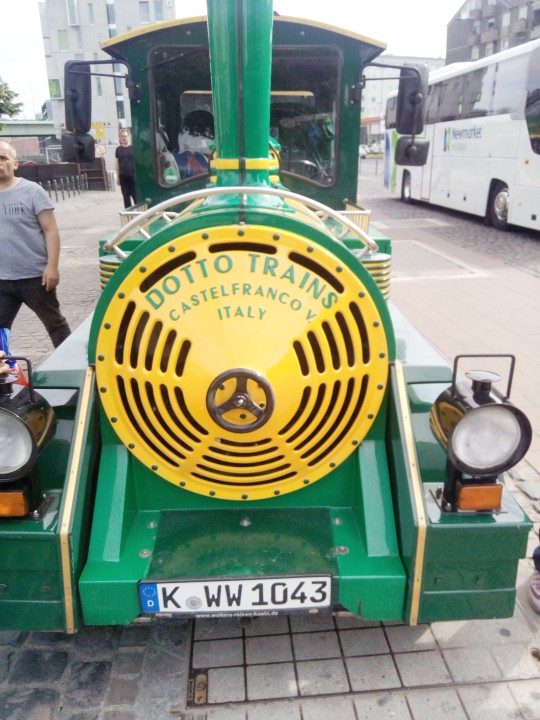 Miniature train